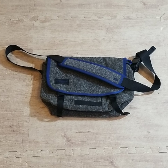 timbuk2 mini messenger bag